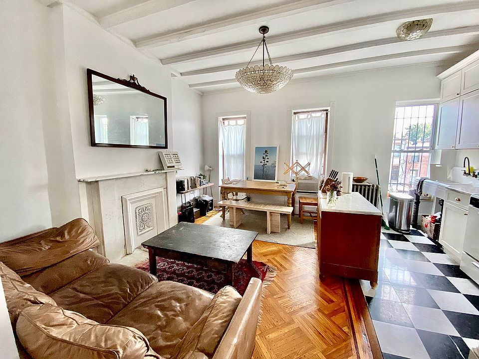 1st image of 412 Putnam Ave APT 4