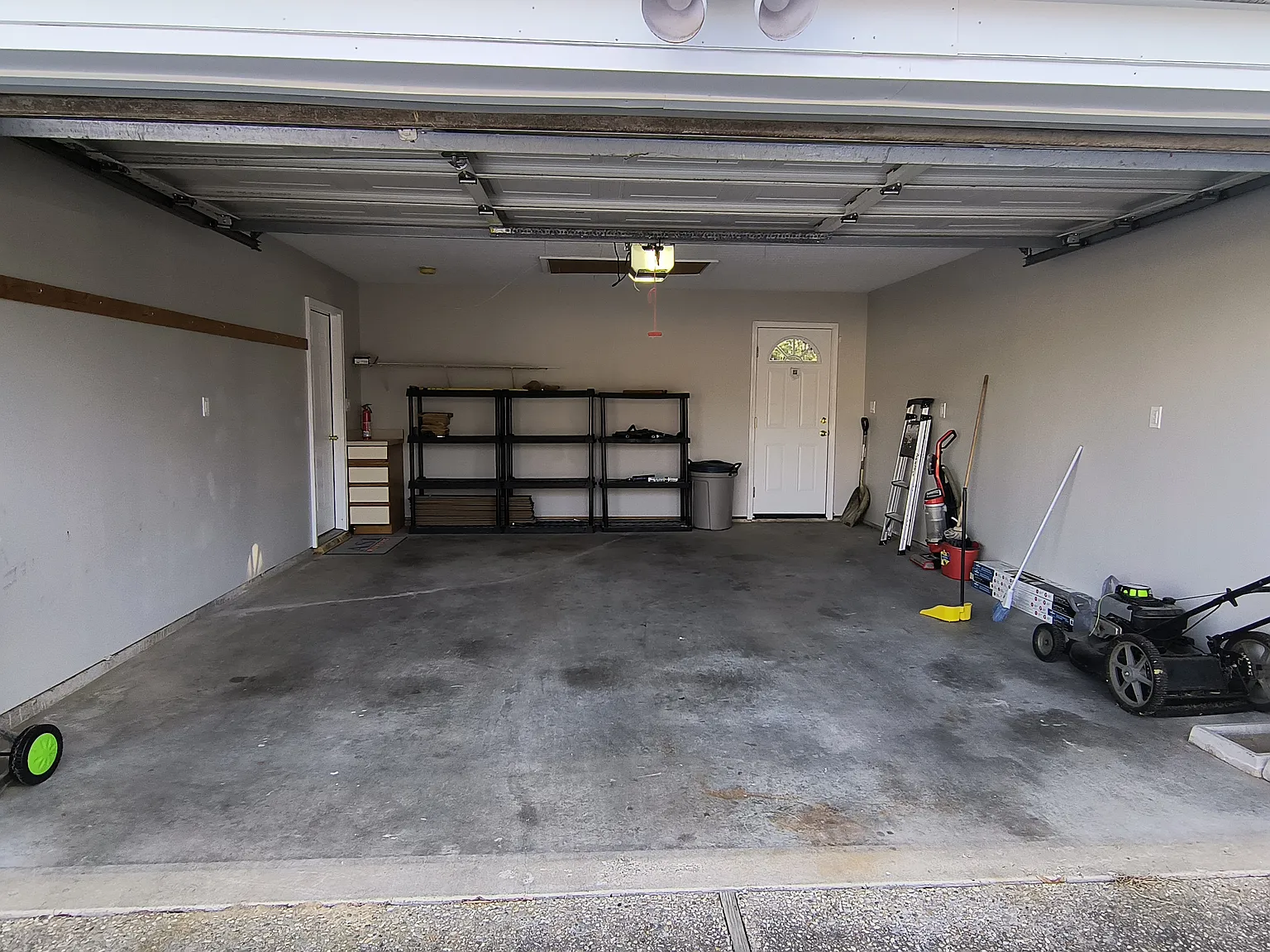 2 bed, 1050 sqft, $1,650 — Photo 3