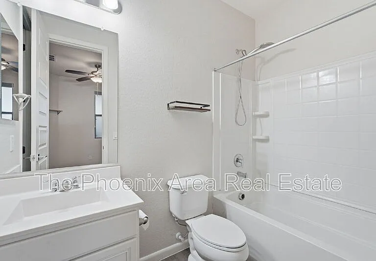 2090 S Dorsey Ln #1048 — Photo 24