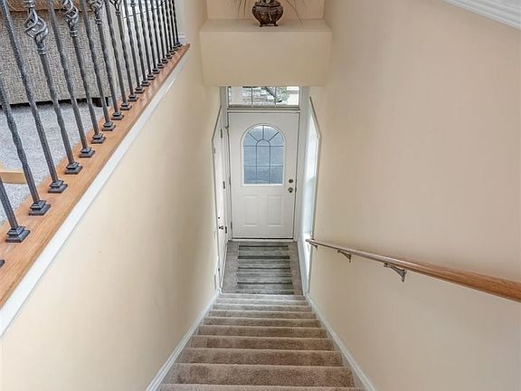 3rd image of 315 Hill St Unit B