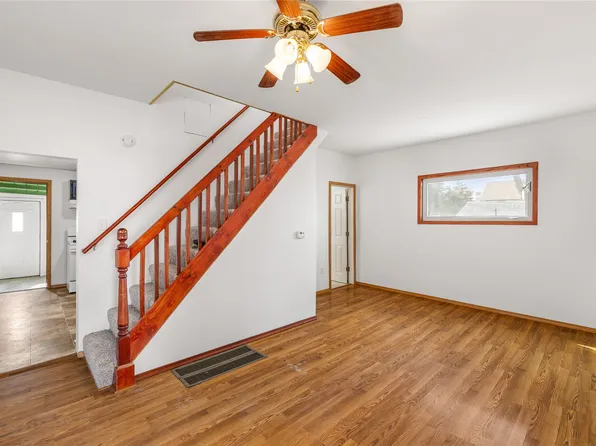 813 Lyon St, Des Moines, IA 50309