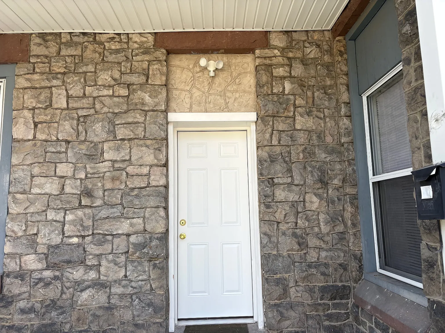 2847 Kutztown Road Reading, PA 19605 - 3 — Photo 3