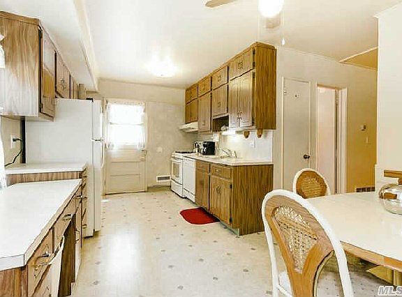 5th image of 11 Heath Ln
