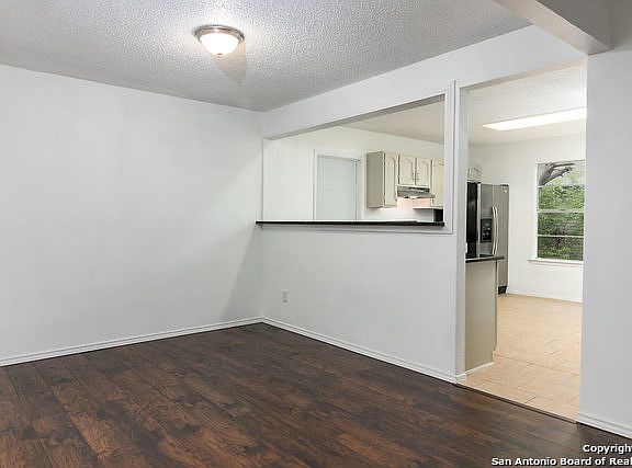 4th image of 13401 Wakewood St