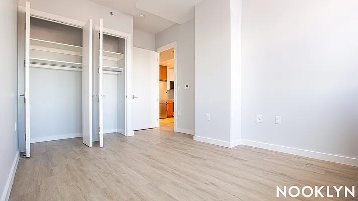 Bedroom, photo 2