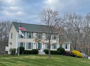 7 Chancellor Dr, Derry, NH 03038