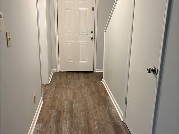 4th image of 559 Winding Creek Rd APT D