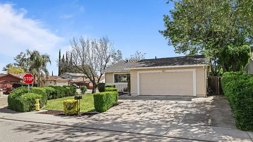 1580 Griffith Pl