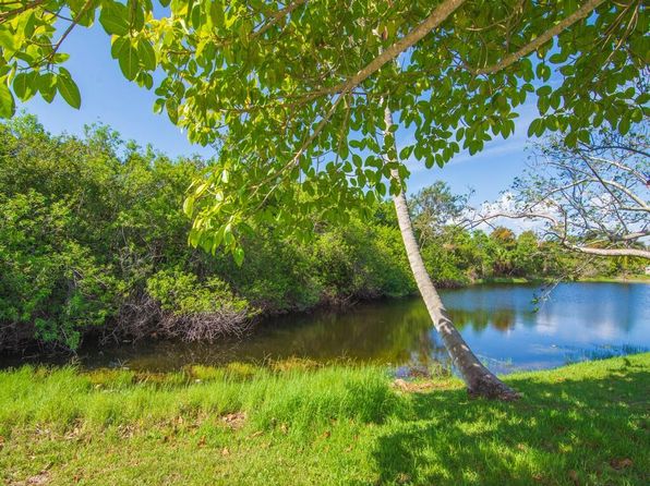 521 NE Sapphire Lane, Jensen Beach, FL 34957