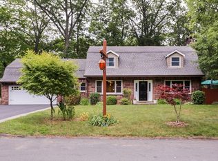 12 Fairmont Ave, Pearl River, NY 10965