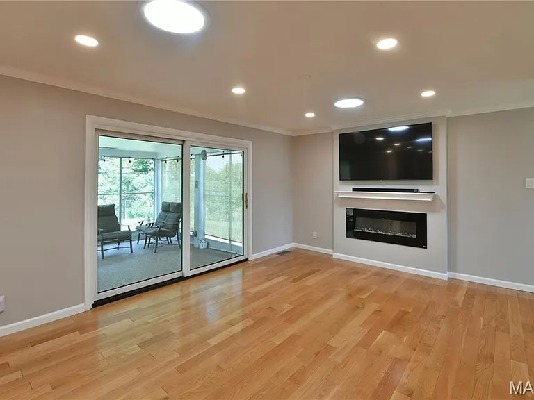 965 Orchard Lakes Dr — Photo 12