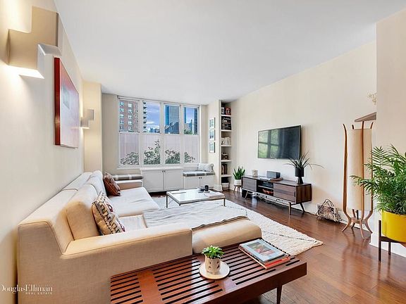 2nd image of 344 W 23rd St APT 3C