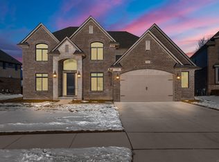 16876 Kentfield Rd, Macomb, MI 48044