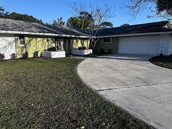 2nd image of 108 NE Naranja Avenue