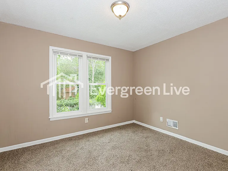 3301 Padgett Rd — Photo 12