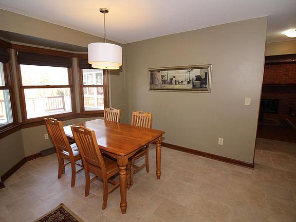 4th image of 1384 Goldsmith Dr