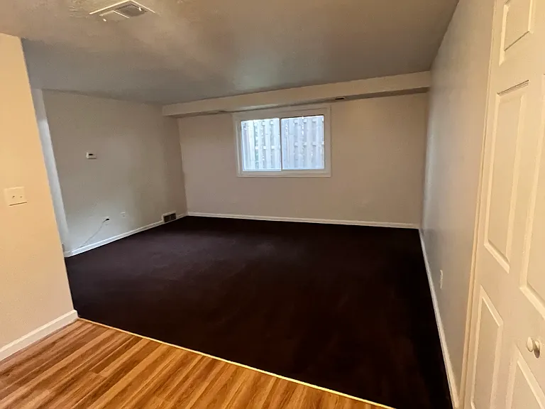 4208 Shore Dr #4 — Photo 3