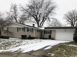 215 N Garber Dr, Tipp City, OH 45371