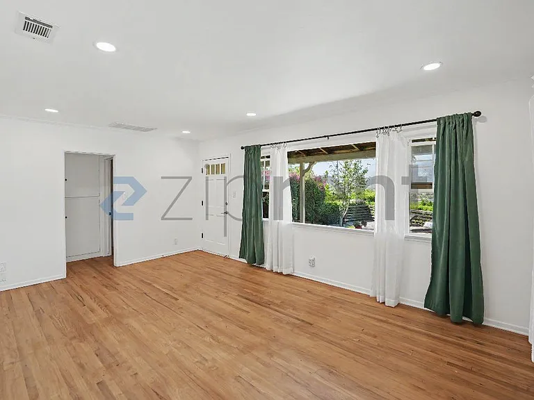 1410 Dartmouth Dr — Photo 21