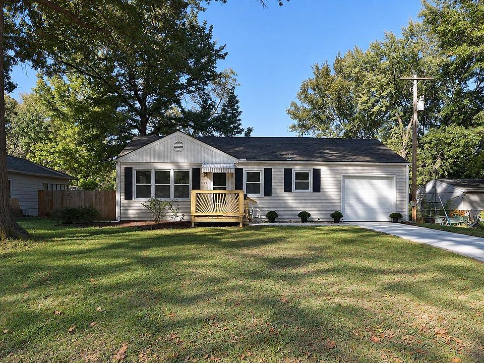 1st image of 1737 SW Moundview Dr