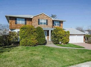 47 Strully Dr, Massapequa Park, NY 11762