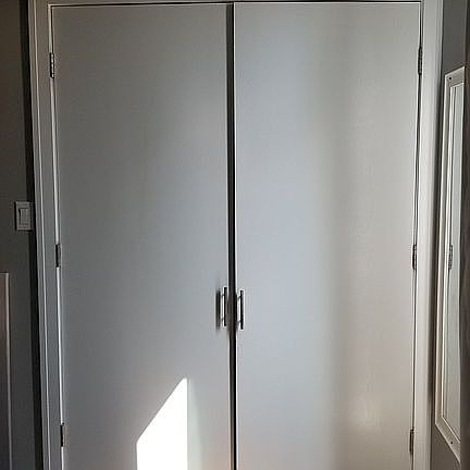 2nd bedroom closet