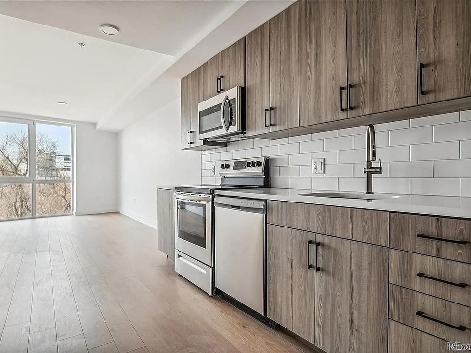 1st image of 3575 Chestnut Place #303