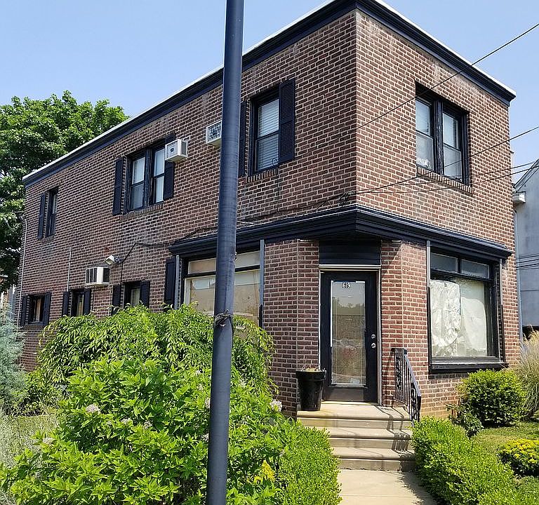 2nd image of 619 Huntingdon Pike