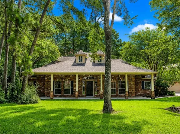 10034 Crestwater Cir, Magnolia, TX 77354