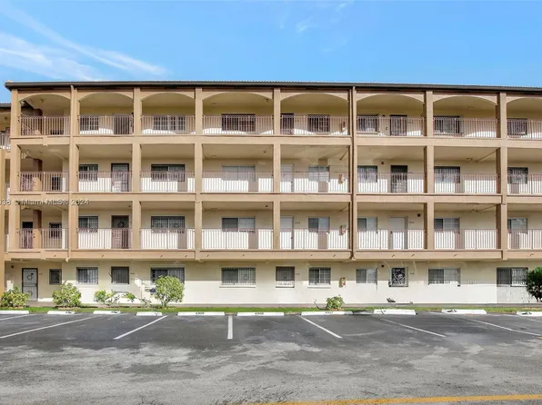 8851 NW 119th St Unit 4205, Hialeah Gardens, FL 33018