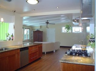 3595 Belmont Dr, Hood River, OR 97031