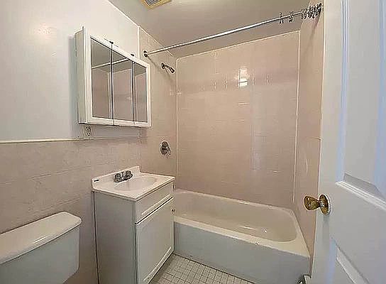 5th image of 114-32 Farmers Blvd #2D