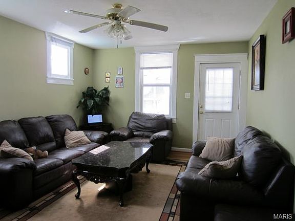 2nd image of 129 W Velma Ave
