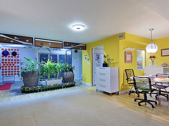 3rd image of 253 W 73rd St #4HJ