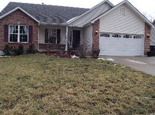 5017 Hampton Dr, Hillsboro, MO 63050