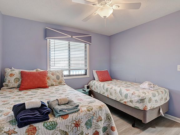 3rd image of 2302 Surfrider Cir #B