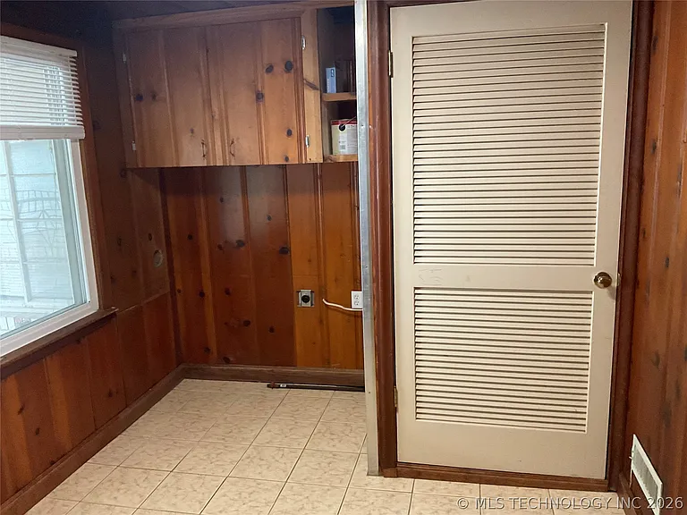 1644 S Knoxville Ave — Photo 19