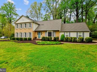 9706 Ferol Dr, Vienna, VA 22182