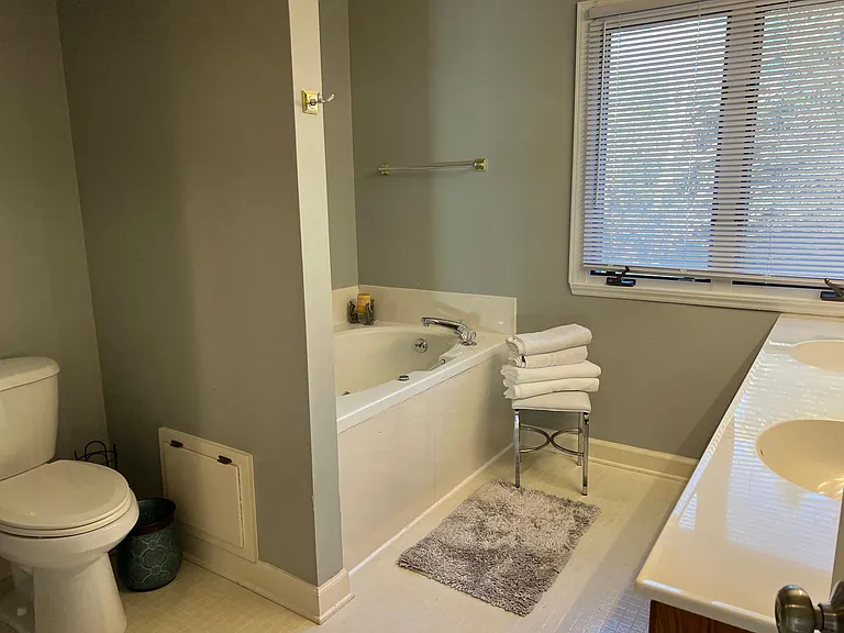 1444 Freedom Ct — Photo 41