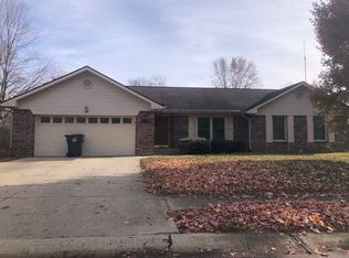 479 Raintree Dr, Danville, IN 46122
