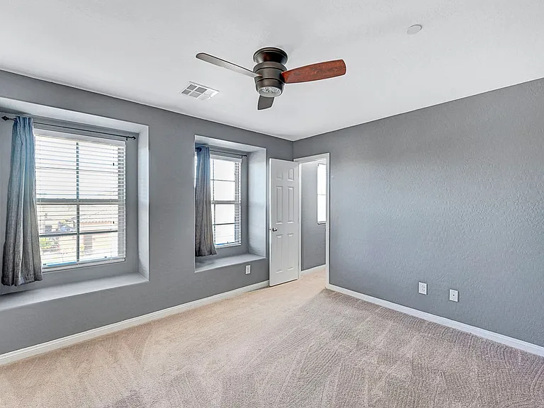 329 Via Franciosa Dr — Photo 28