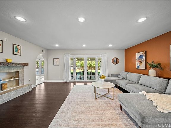 5th image of 8627 Bothwell Rd