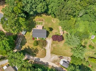 15 Blaine Ave, Clinton, CT 06413