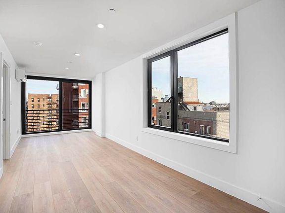 3rd image of 23-33 Astoria Blvd #7E