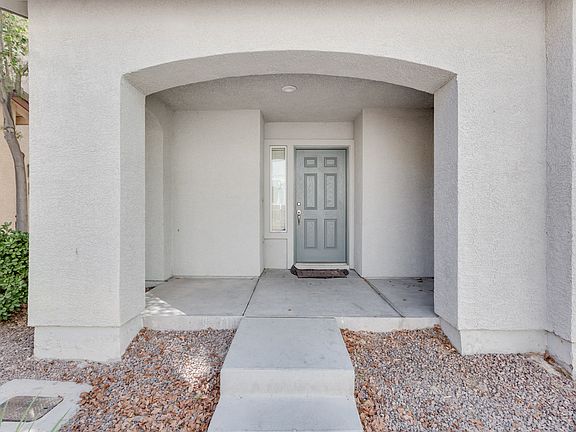 3rd image of 1149 Sunny Acres Ave