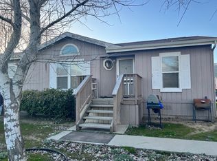 21075 Pellisier Rd, Tehachapi, CA 93561