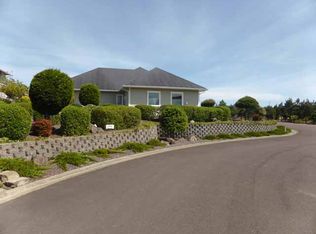 2100 Regal Dr, Florence, OR 97439