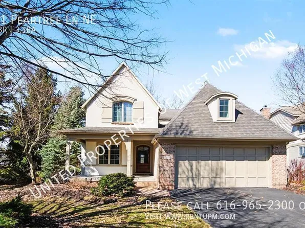 51 Peartree Ln NE, Grand Rapids, MI 49546