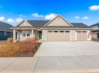 8082 Tandy Cv, Saint Middleton, ID 83644