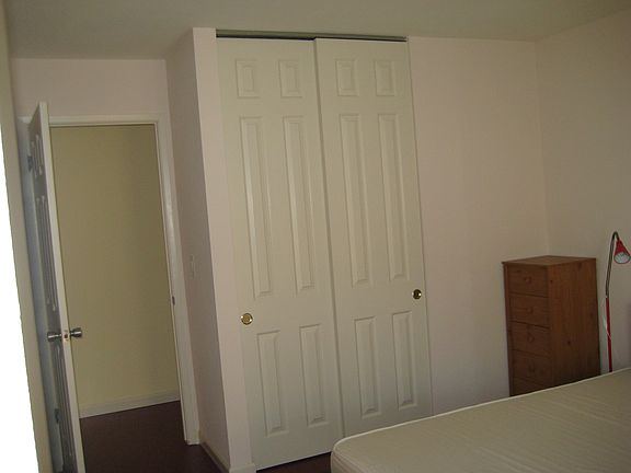 3rd image of 3372 Onslow Way